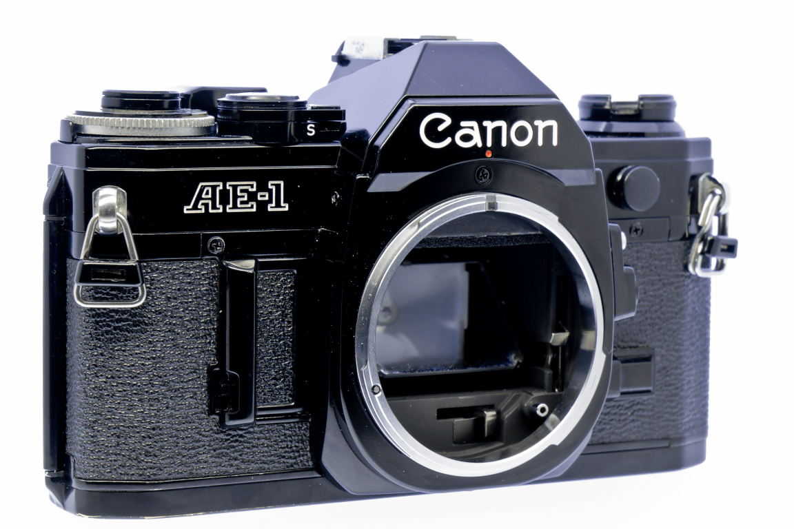 Canon AE-1のフィルムカメラ修理 – 東京カメラリペア
