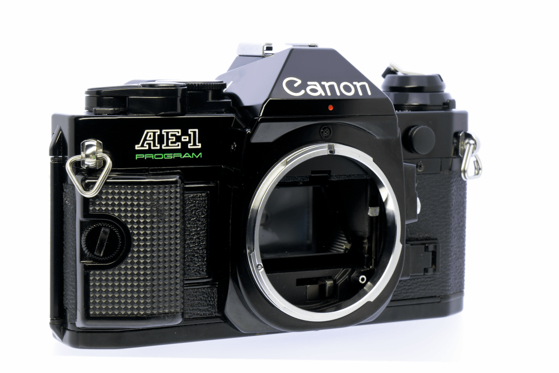 そごう・西武の売却検討 シャッター鳴き無し　Canon 28/2.8 FD Program AE-1 フィルムカメラ