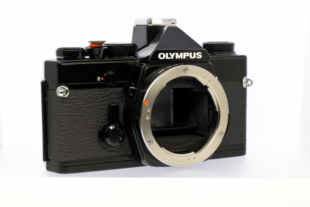 OLYMPUS OM1Nのフィルムカメラ修理 東京カメラリペア