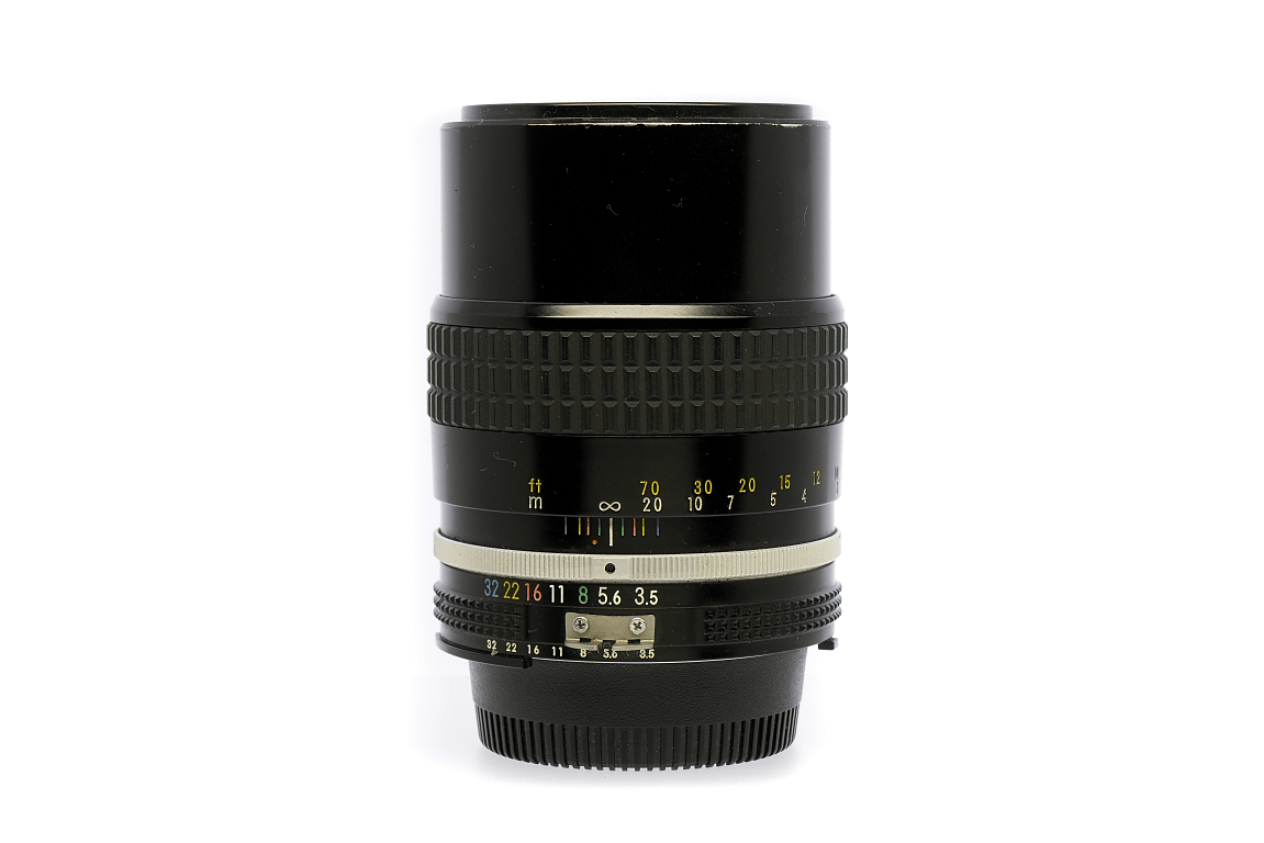Nikon Ai NIKKOR 135mm F3.5のレンズ清掃 – 東京カメラリペア