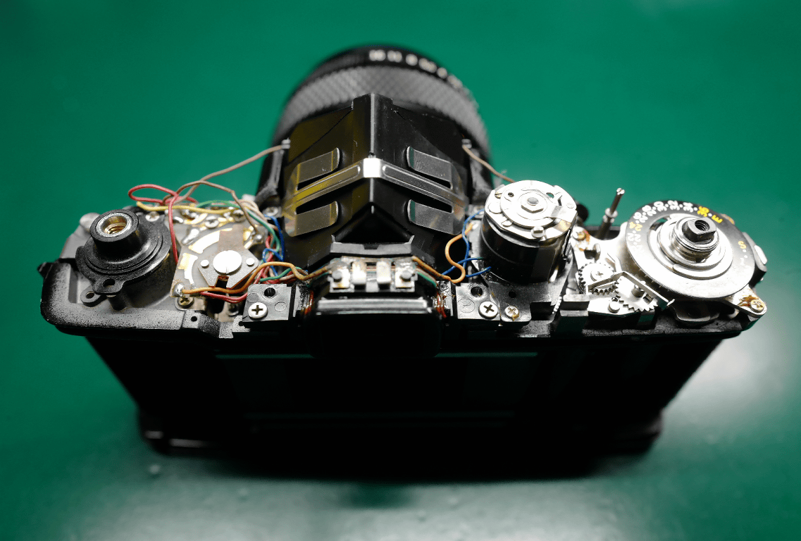 OLYMPUS OM-1Nのフィルムカメラ修理 – 東京カメラリペア