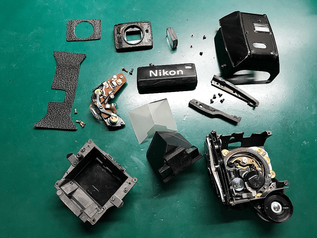 Nikon フォトミックファインダー DP-1 分解整備